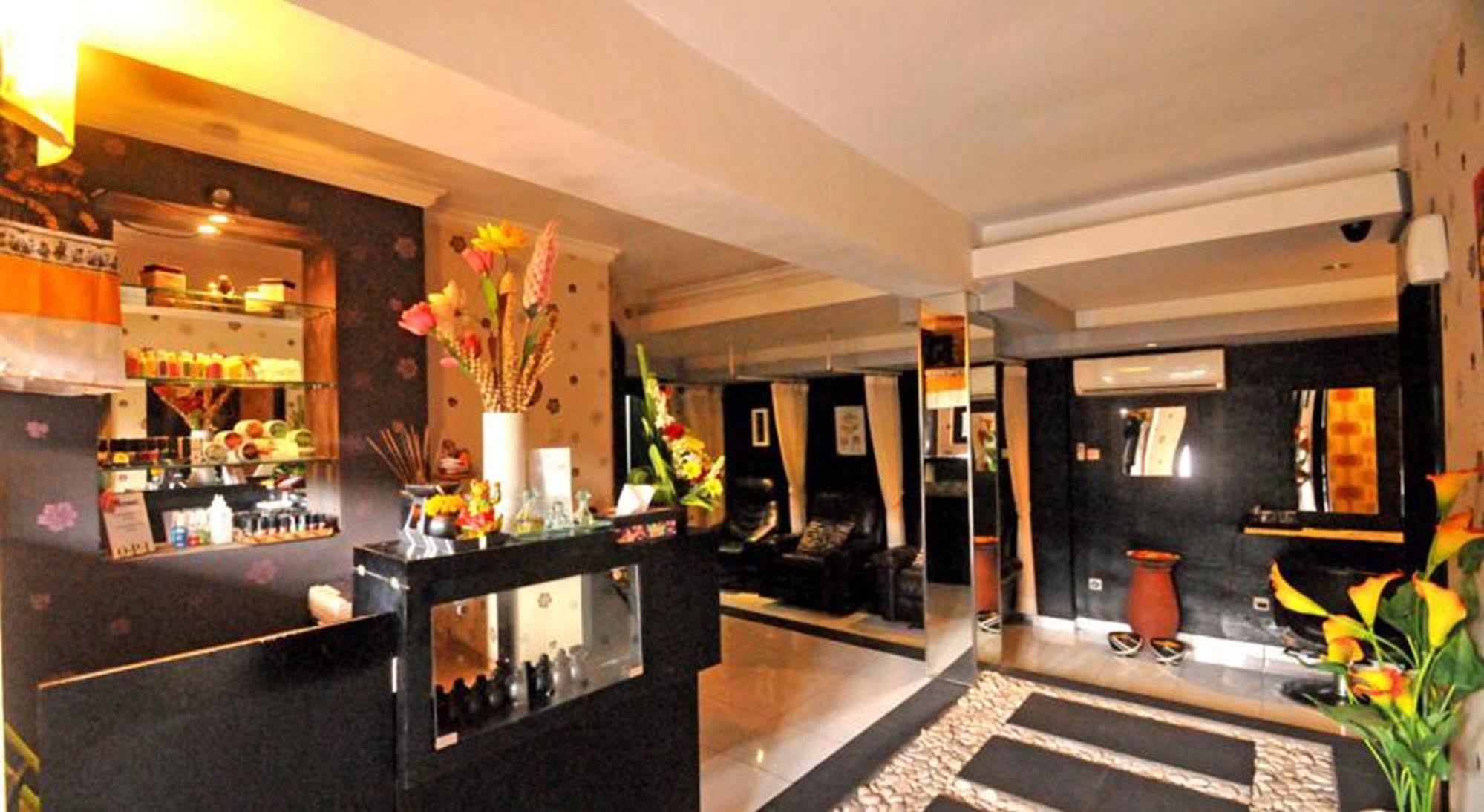 Arya Hotel & Spa Kuta  Exterior photo